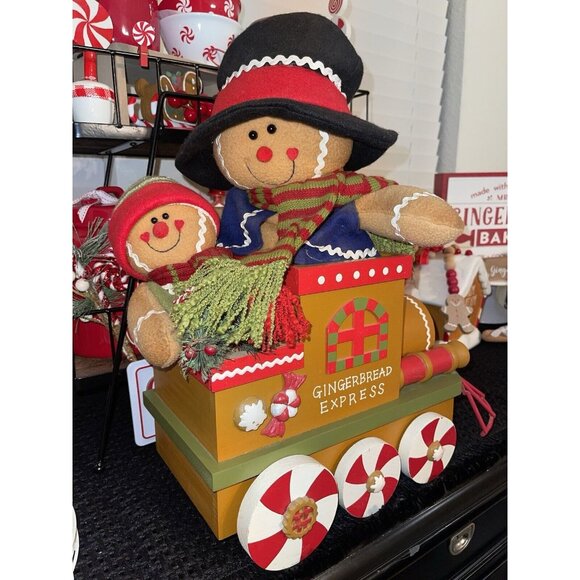 Vintage Large Gingerbread Express Wood Train W/Stuffed Gingerbread Men